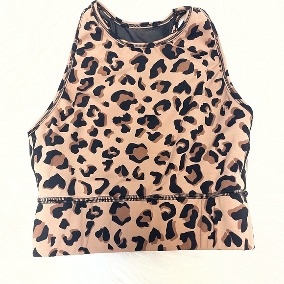 | IVL | into the wild crop bra. Size 4. - Picture 2 of 4